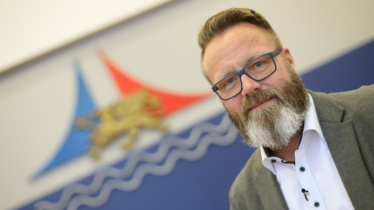"Jetzt müssen die Bürger die Verantwortung übernehmen", sagt Claus Ruhe Madsen.