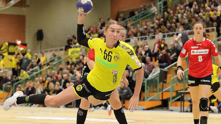 Da konnten sie sich noch so strecken - den Titel bekommen die BVB-Handballerinnen nicht.
