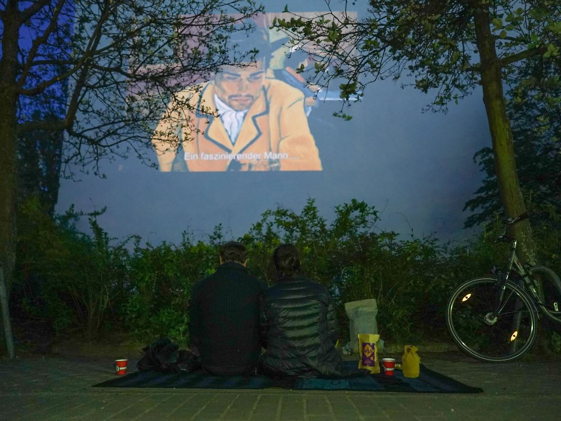 Fassaden-Kino in Berlin.
