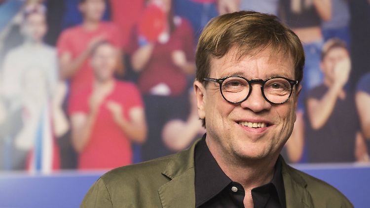 Seit 1996 kommentierte Réthy für das ZDF alle großen Fußball-Endspiele.
