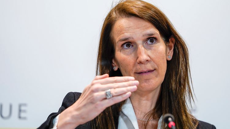 Premierministerin Sophie Wilmès erklärte das Vorgehen nach der Sitzung des Sicherheitsrats.