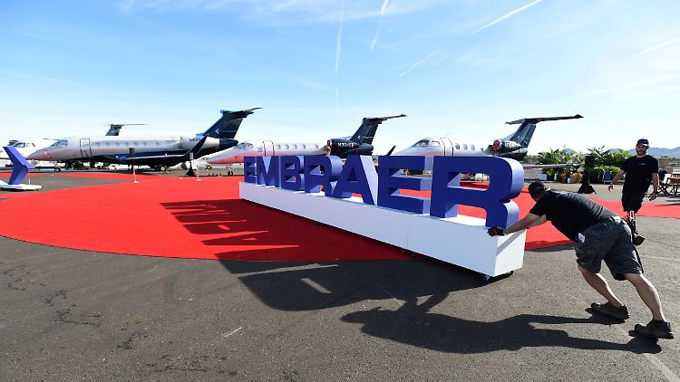 Durch den Kauf hätte Boeing sich Embraers Palette an kleineren Flugzeugen einverleibt.