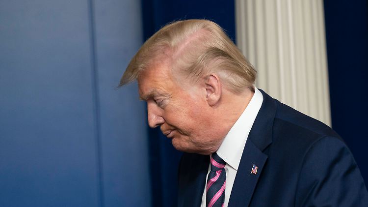 Trump zeigt sich wegen des Presseechos auf seine Arbeit frustriert.