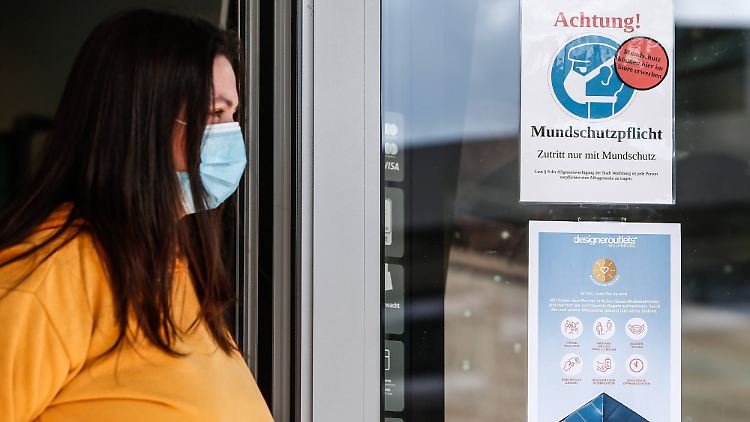 Gesichtsmasken und medizinische Masken sind in Deutschland gerade schwer zu bekommen.