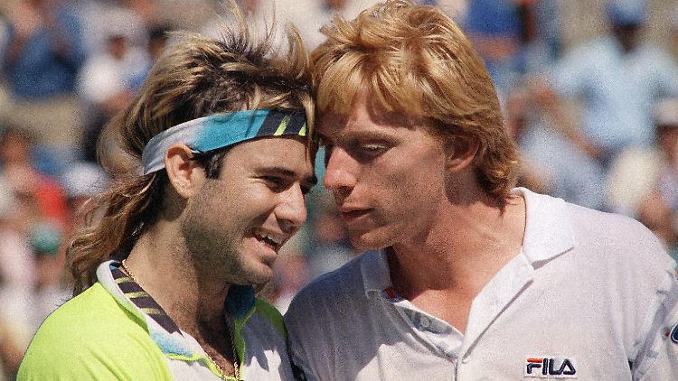 Da sahen sie noch etwas anders aus: Agassi (l.) und Becker im September 1990.