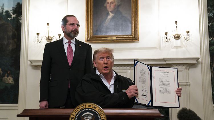 Azar und Trump haben eine denkbar herausfordernde Krise zu managen.