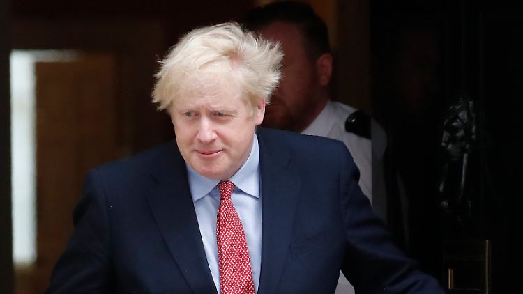 Boris Johnson ist wieder genesen - und arbeitet wieder vom Regierungssitz aus.