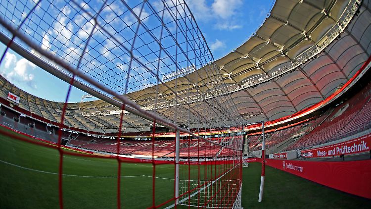 Ein bisschen voller dürfte es in Stadien wie diesem hier in Stuttgart bald werden, wenn es nach der DFL geht.