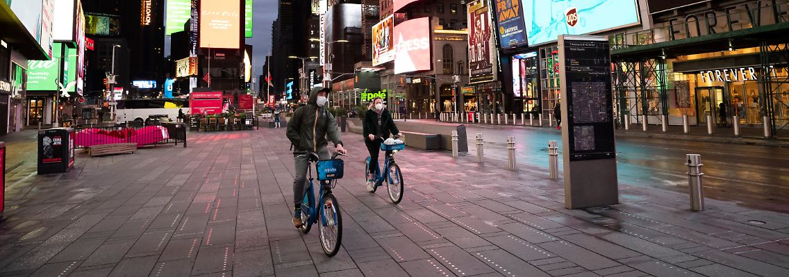 Der Times Square ist nun fast menschenleer.