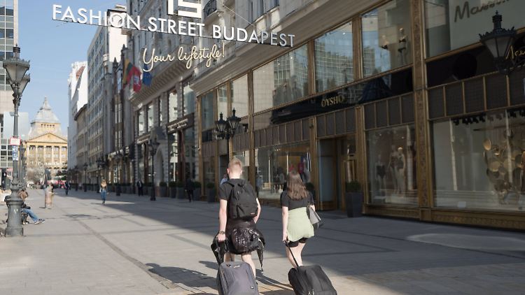 In Budapest bleibt vorerst alles so, wie es seit Ende März ist.