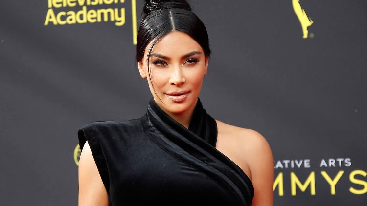 Kim Kardashian ist auch in der Krise eine gute Geschäftsfrau.