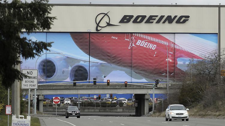 Bei S&P sind Boeing-Papiere seit dieser Woche nur eine Stufe über "Ramsch"-Niveau. 
