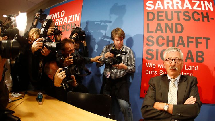 Der Erfolg des Buches macht Sarrazin reich.