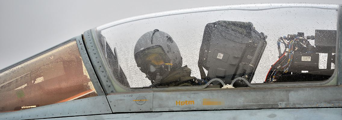 64810448.jpg