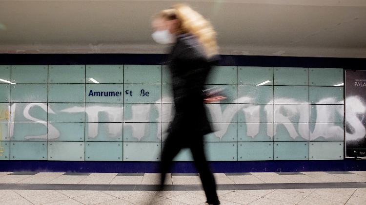 In Deutschland gelten aktuell 127.915 Menschen nach einer Infektion mit dem Coronavirus als genesen.