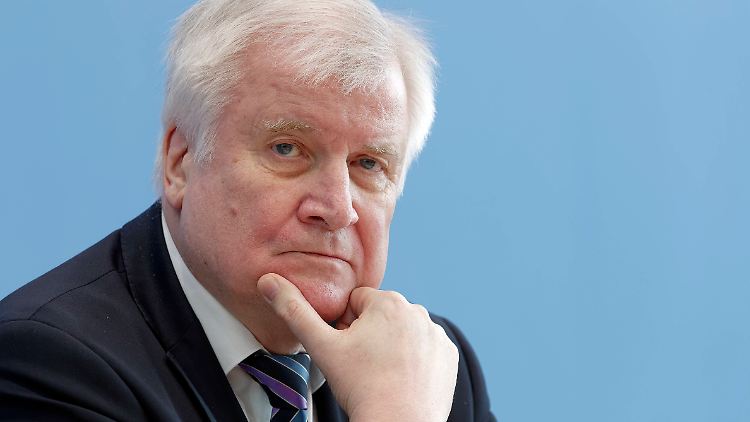 Horst Seehofer erwartet weitere Lockerungen, falls die Infektionszahlen es zulassen.