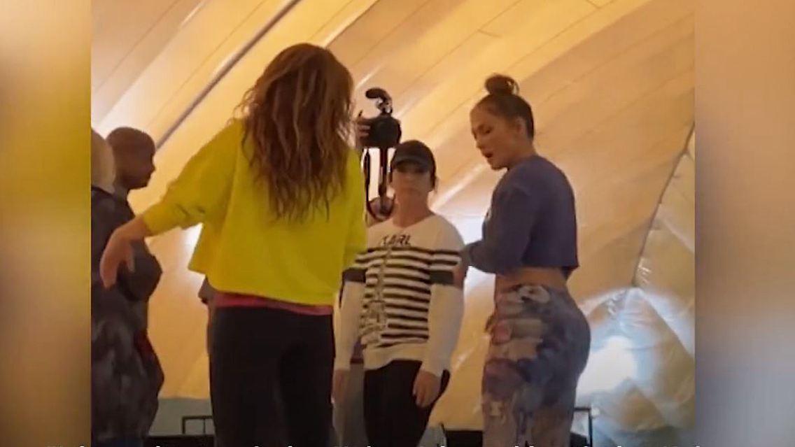 Jennifer Lopez Shakira.JPG