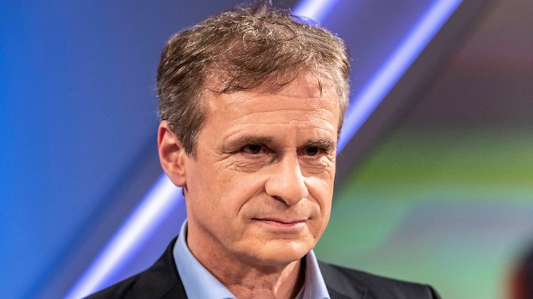 Alexander Kekulé bleibt bei seiner Kritik an der Drosten-Studie.