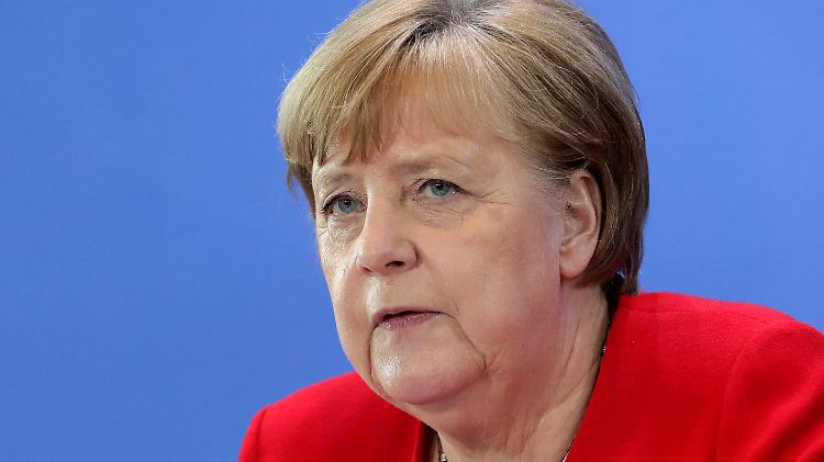 Merkel zeigte sich erfreut über die Entwicklung der Zahlen, mahnte aber zur Einhaltung der Regeln.