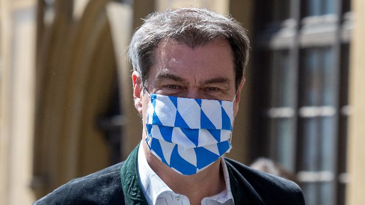 Trägt die Farben dieses Frühlings: Polit-Model Markus Söder.