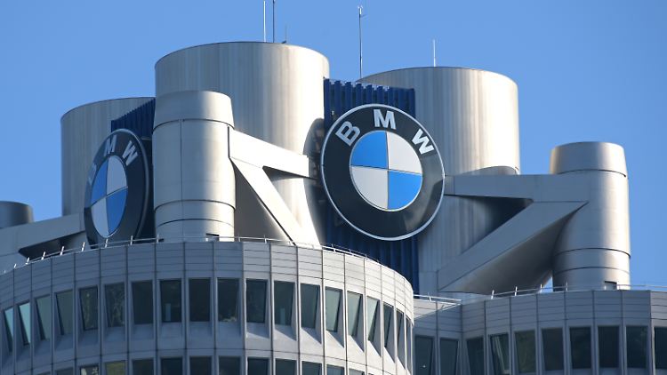 Vorerst hofft BMW auf ein Ende der Talfahrt im Sommer.