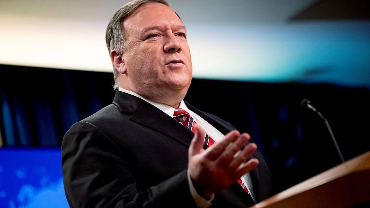 Am Wochenende sprach Pompeo im US-Fernsehen und behauptete, es gebe signifikante Belege, dass die Krise in jenem Labor in Wuhan ihren Anfang genommen habe. 