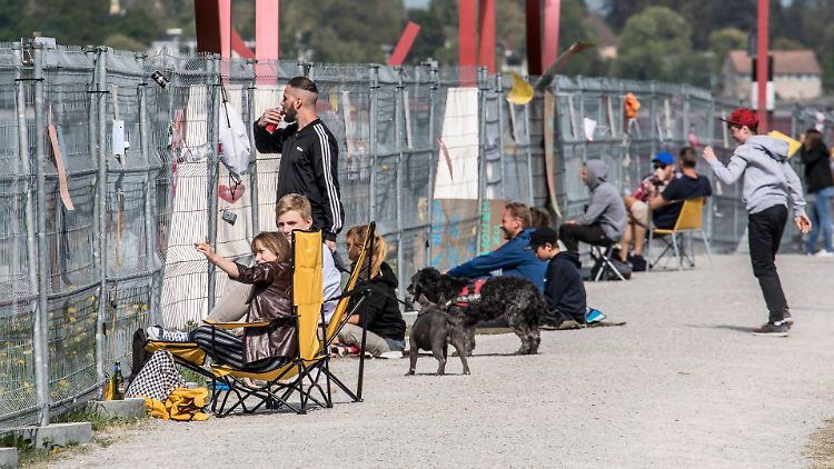 Mitten in Europa: Geschlossene Grenzen trennen Freunde und Familien.