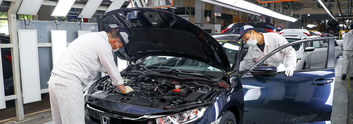 Japans Industrie rechnet für Mai mit einem weiteren Rückgang der Fertigung um 4,1 Prozent, bevor die Produktion im Juni mit geschätzt 3,9 Prozent wieder anziehen dürfte, hieß es.