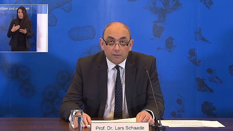 Robert-Koch-Institut Pressekonferenz.JPG