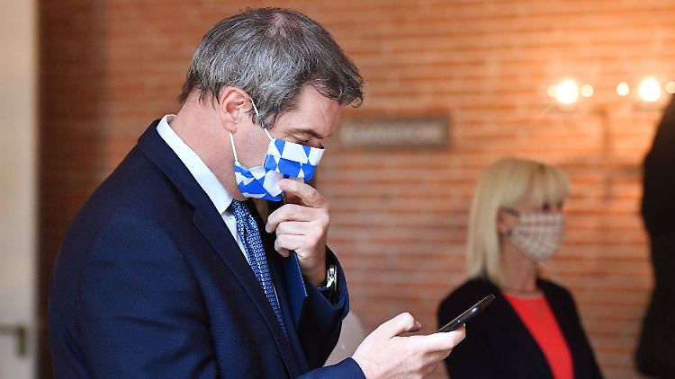 Kann Bayerns Ministerpräsident Markus Söder schon ab Juni die Corona-App auf seinem Handy checken?