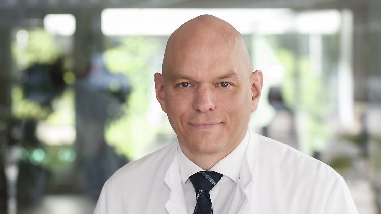 Prof. Dr. Christian Taube ist Chef der Pneumologie an der Universitätsmedizin Essen – Ruhrlandklinik.