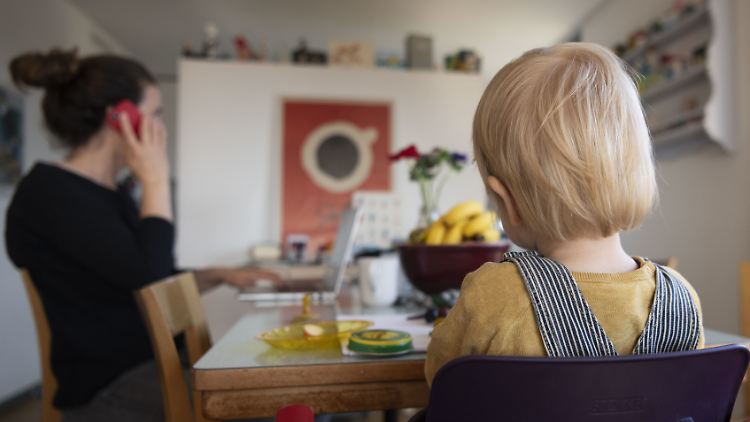Die Große Koalition könnte Familien in der Corona-Krise doch länger unterstützen als bisher geplant.