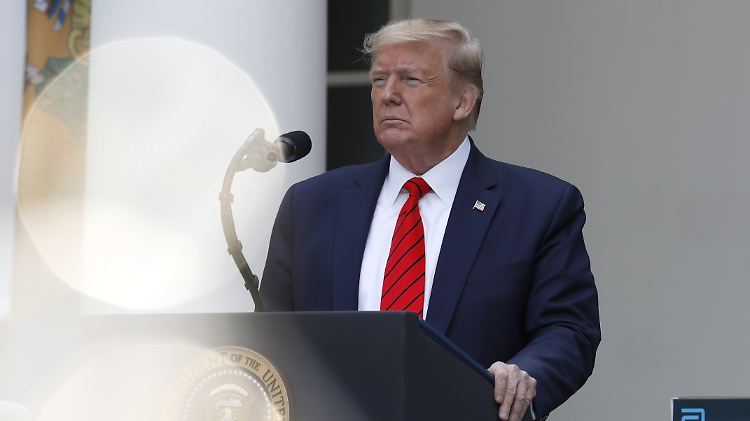 "Das kann passieren", sagt Trump zu den Corona-Fällen im Weißen Haus.