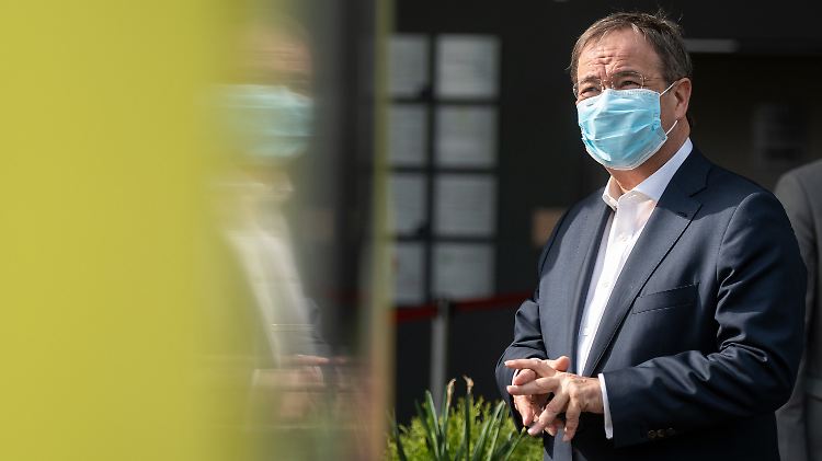 Die geschlossene Europa-Brücke zu Straßburg "schmerzt" Armin Laschet.
