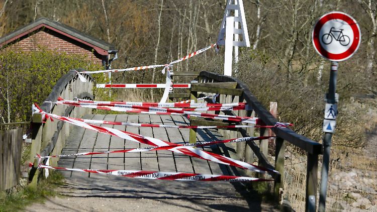 Bereits im März war es zu Grenzschließungen innerhalb der EU gekommen, wie hier am deutsch-dänischen Grenzübergang Schusterkate in Flensburg.