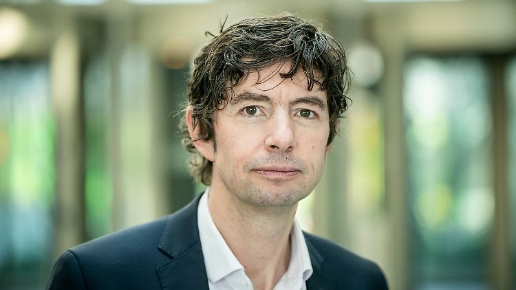 Virologe Christian Drosten plädiert dafür, Gastronomen mehr Gäste im Freien bewirten zu lassen.