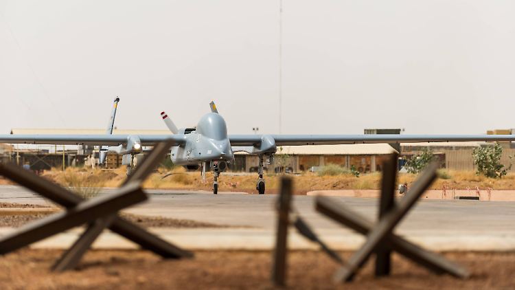 Unbewaffnete Heron-Drohnen sind bereits in Afghanistan und in Mali für die Bundeswehr im Einsatz.