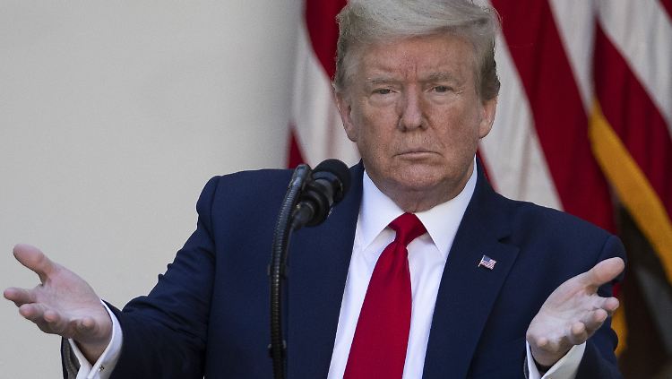 Anders als es zuvor üblich gewesen war, veröffentlichte Trump seine Steuererklärung im Wahlkampf nicht. 