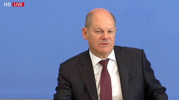 Lange freute sich Scholz über steigende Steuereinnahmen, jetzt hat sich die Lage drastisch verändert.