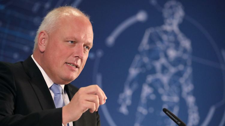 Der Bundesdatenschutzbeauftragte Ulrich Kelber hat Bedenken rund um die Meldepflicht für auf Corona negativ getestete Menschen.