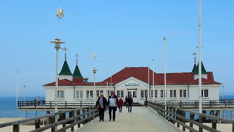 Mecklenburg-Vorpommern ist mit zuletzt durchschnittlich drei Neuinfektionen pro Tag vermutlich in der Lage, die Corona-Pandemie auch bei weitreichenden Lockerungen unter Kontrolle zu halten.