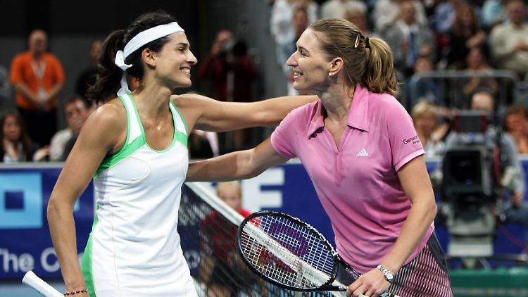 Konkurrentinnen auf dem Court - heute aber gute Freundinnen: Gabriela Sabatini und Steffi Graf.
