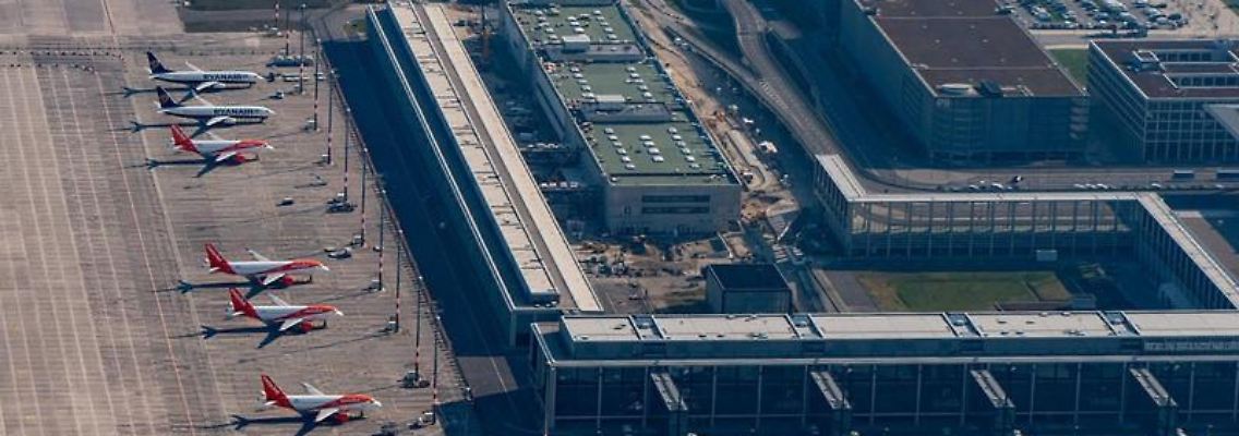 Blick auf den künftigen Hauptstadtflughafen BER. Foto: Tino Schöning/dpa-Zentralbild/dpa/Archivbild