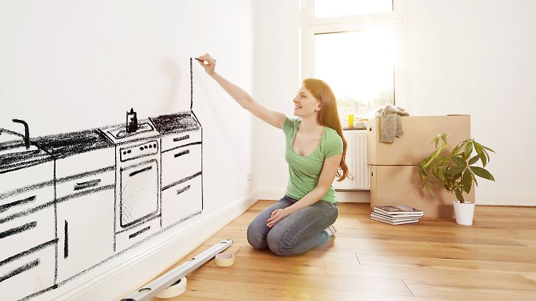 Gängige Arbeitsabläufe entscheiden, wo Schränke, Geräte und Geschirr stehen.