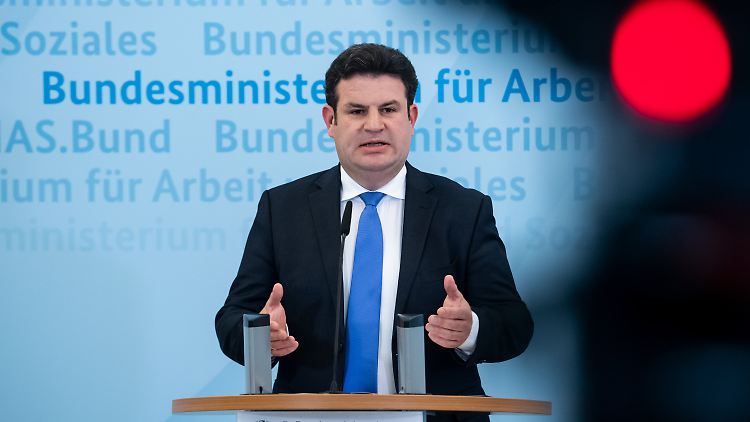Hubertus Heil dringt auf eine Verlängerung des Lohnersatzes. 