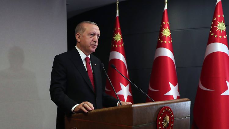 Erdoganhofft, dass die Ausgangssperren nach dem Zuckerfest wieder aufgehoben werden können.