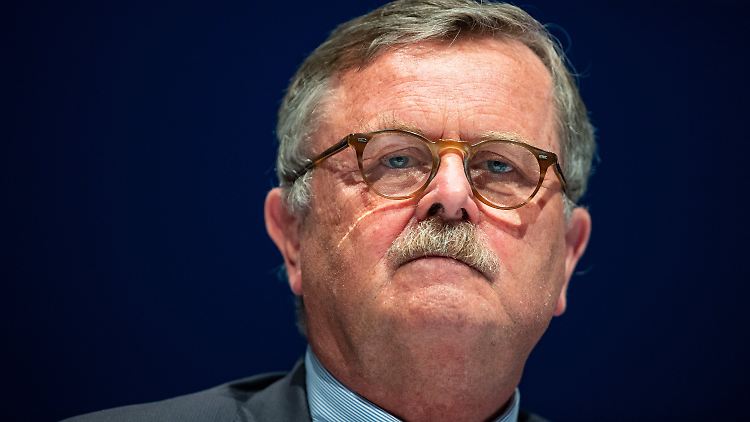 Montgomery spricht sich für regional abgestufte Lockerungen der Corona-Beschränkungen aus.
