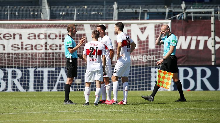 Hat Schiedsrichter Sascha Stegemann die Stuttgarter "klar benachteiligt"?