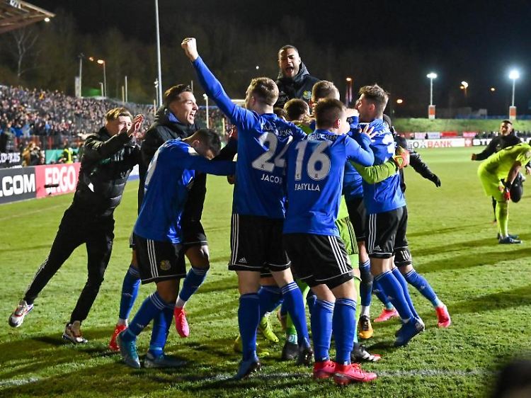 Gibt es auch im Halbfinale des Pokals wieder eine FCS-Jubeltraube?