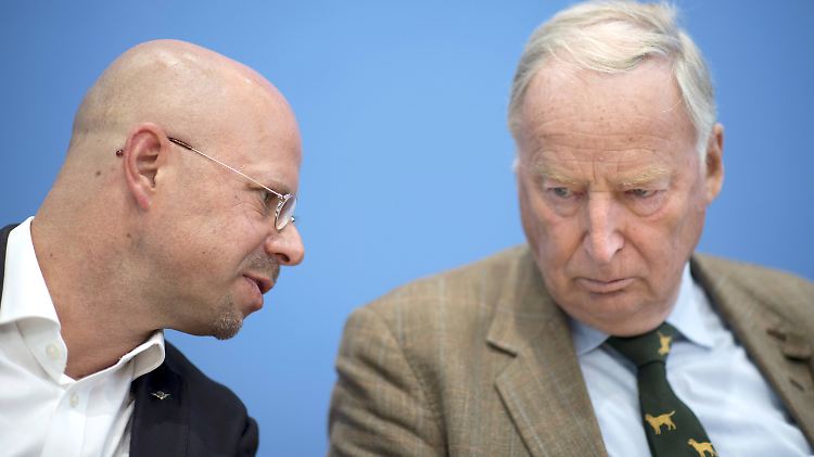 Andreas Kalbitz und Alexander Gauland werden wohl auch weiterhin politisch tätig sein - vereint mindestens in den Farben.